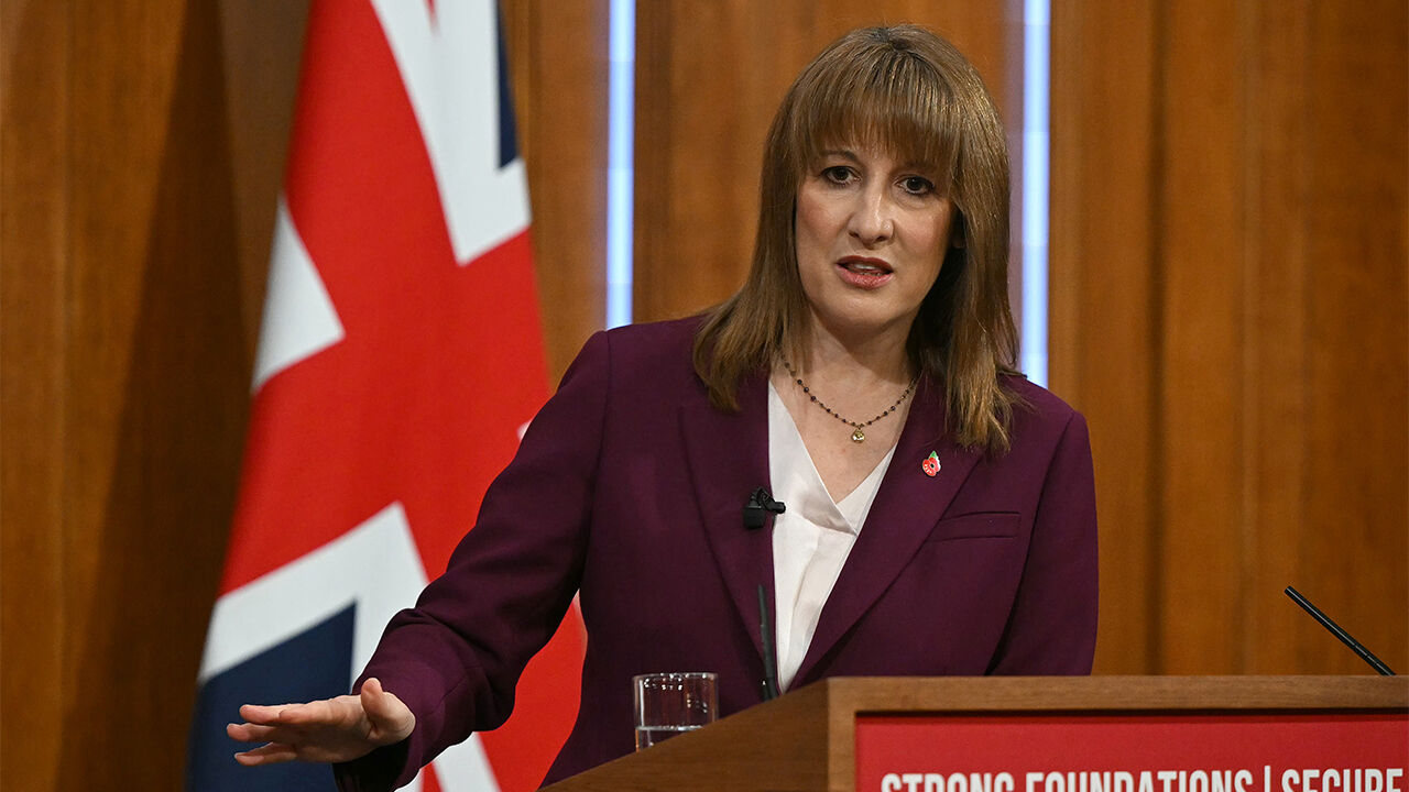 영국, 증세 신호…재무장관 "정치보다 국익 먼저"