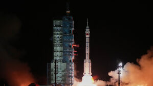 미국, 중국·러시아 정찰위성 막을 우주 신무기 띄운다