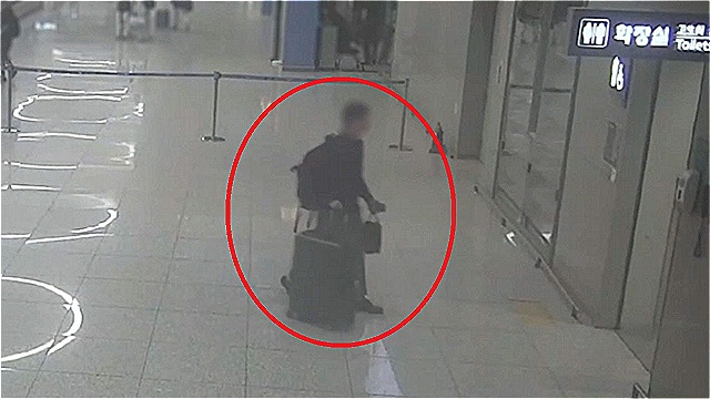 휴가 낸 현역 해군, 몰래 태국 갔다…들여온 물건에 발칵