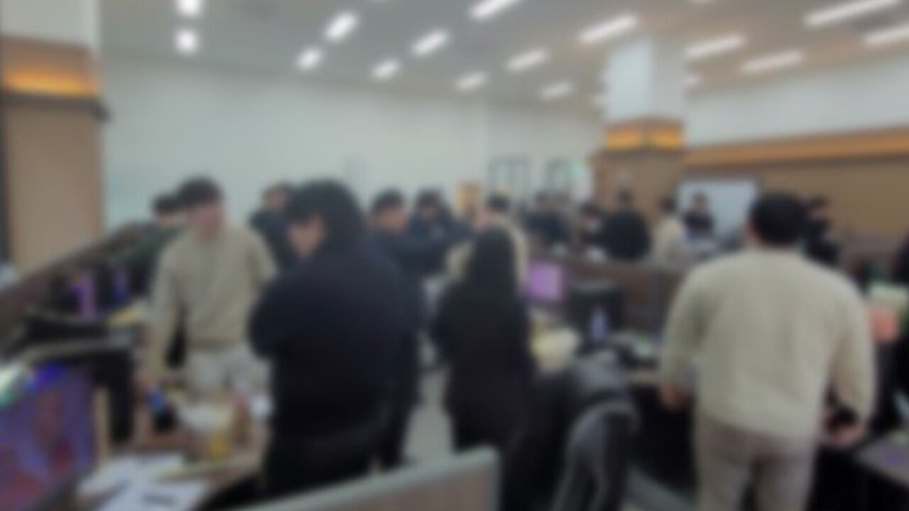 '머신러닝' 속여 151억 원 꿀꺽…투자 리딩방 사기 조직 검거