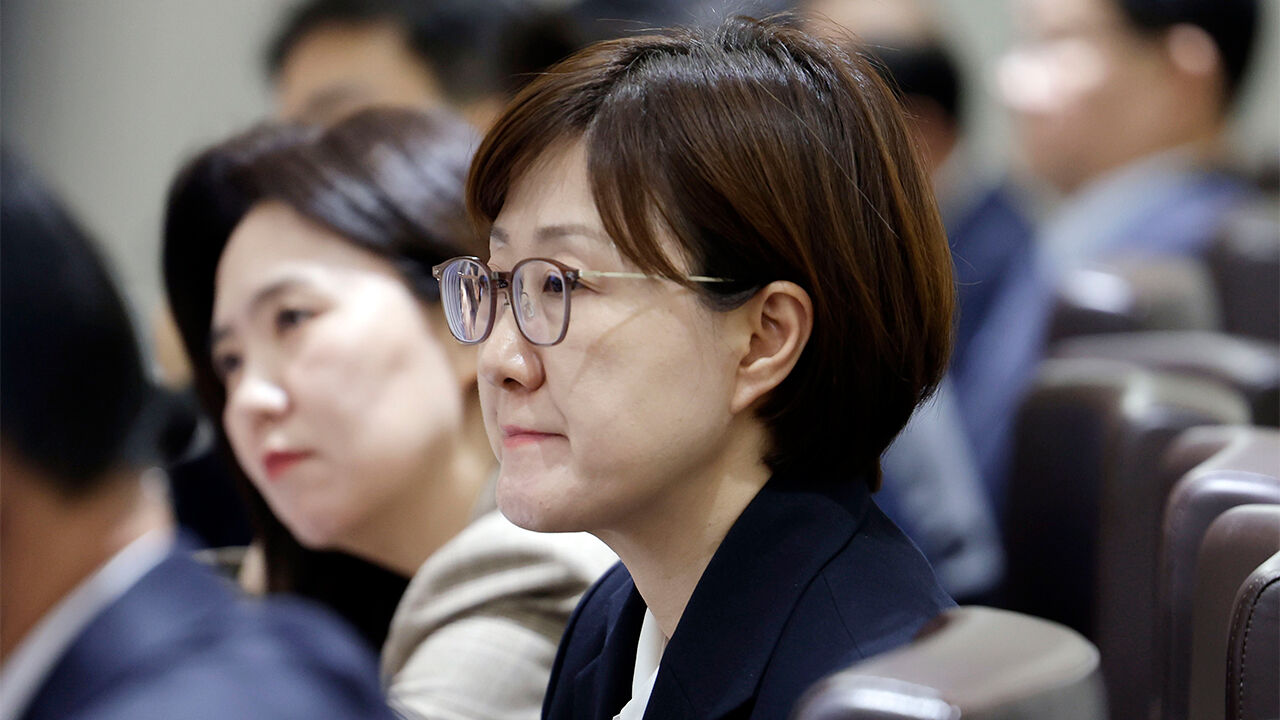 이 대통령, 김현지 경내 대기 지시…"국회 결정하면 출석"