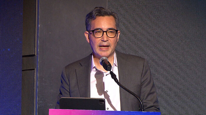 제임스 기븐스 워너브라더스 디스커버리 아시아태평양 총괄사장