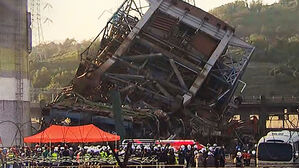 매몰자 2명 위치 확인해 구조 작업 중…'밤샘 수색' 돌입