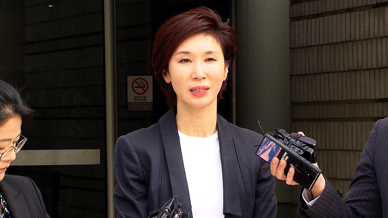 '이혼확정' 노소영 "엄마아빠 사진 붙인 아이들 선물 가슴아려"