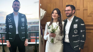 "실화냐" 두 눈 의심…신랑 턱시도 위 광고 '잔뜩'