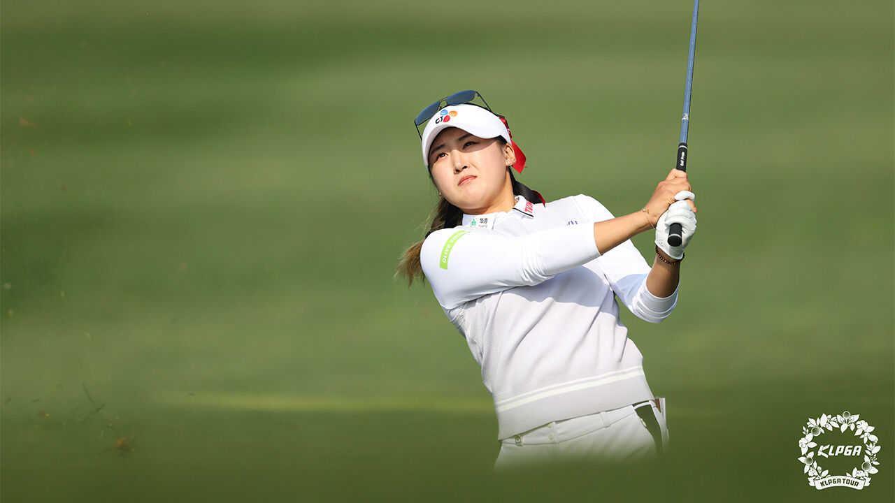 리슈잉, KLPGA 투어 대보 하우스디 챔피언십 첫날 단독 선두
