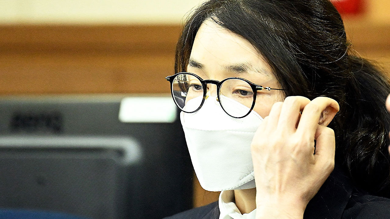 김건희 측·김기현 "클러치백 선물, '사회적' 차원일 뿐"…특검 수사