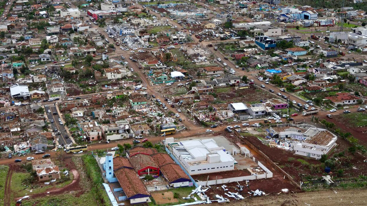브라질서 토네이도에 6명 사망·600여 명 부상…"재난지역 선포"