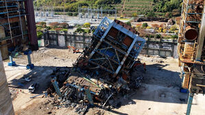 이르면 오늘 4·6호기 해체…발파 후 구조 재개