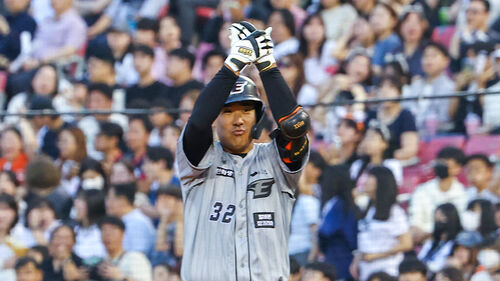 프로야구 한화 포수 이재원과 플레잉 코치 계약