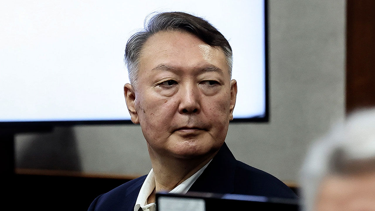 윤, 특검 조사서 혐의 부인…"사단장 처벌 관련한 말 안 했다"