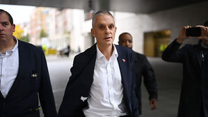 물러나는 BBC 사장 "언론 자유 핍박…저널리즘 위해 싸워야"