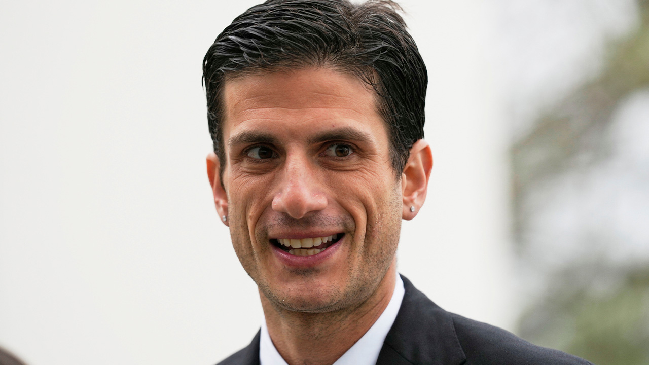 '170만' 팔로워 보유 케네디 외손자, 뉴욕서 하원의원 도전장</font>