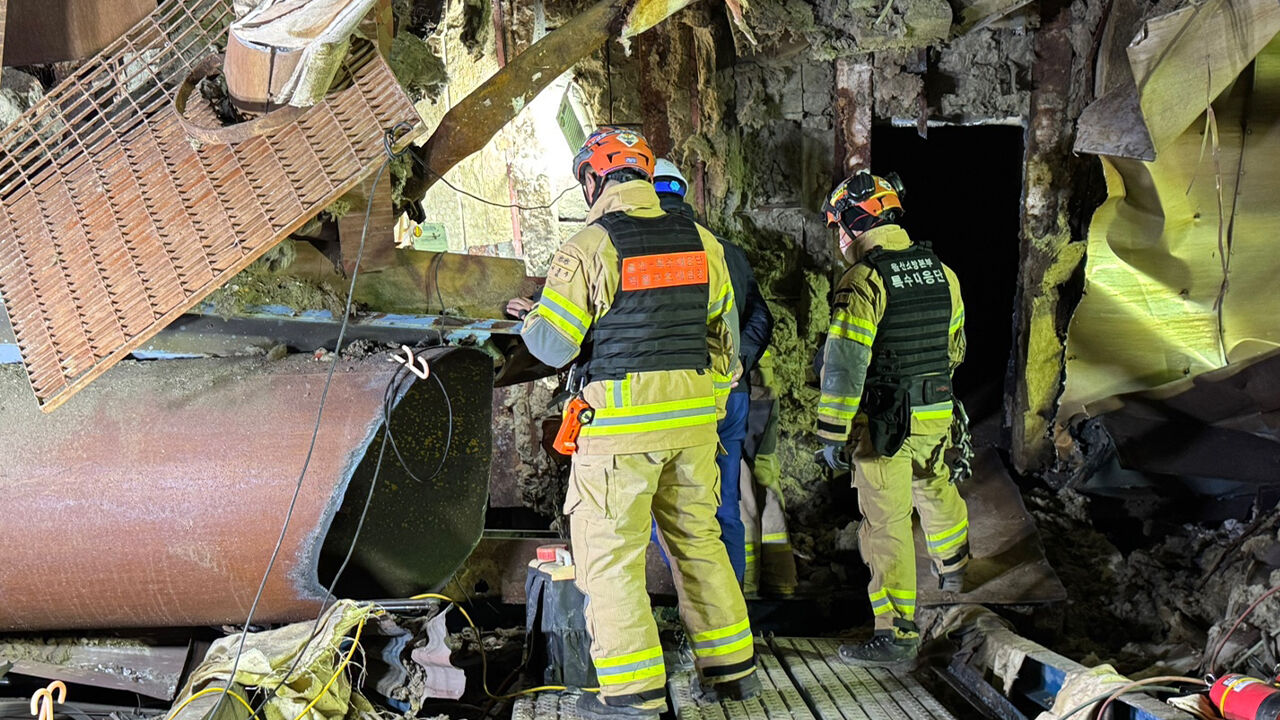 울산화력 매몰자 시신 1구 추가 수습…사망자 6명으로 늘어