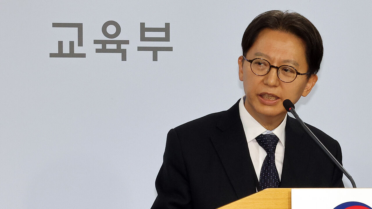 수능 출제위원장 "고교 수준 맞춰 적정 난이도 고르게 출제"