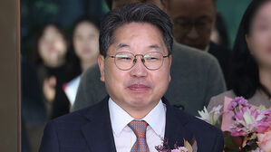 노만석 총장 대행, '항소 포기' 말없이 퇴임…"검사징계 멈춰달라"