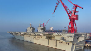 중국 경항모 쓰촨함, 첫 항행 시험…상하이서 출항