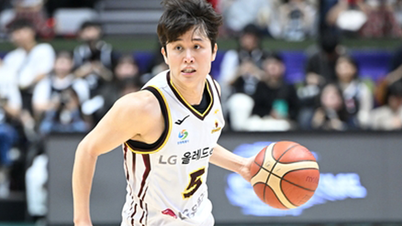 프로농구 LG, kt 잡고 3연승…단독 선두 등극