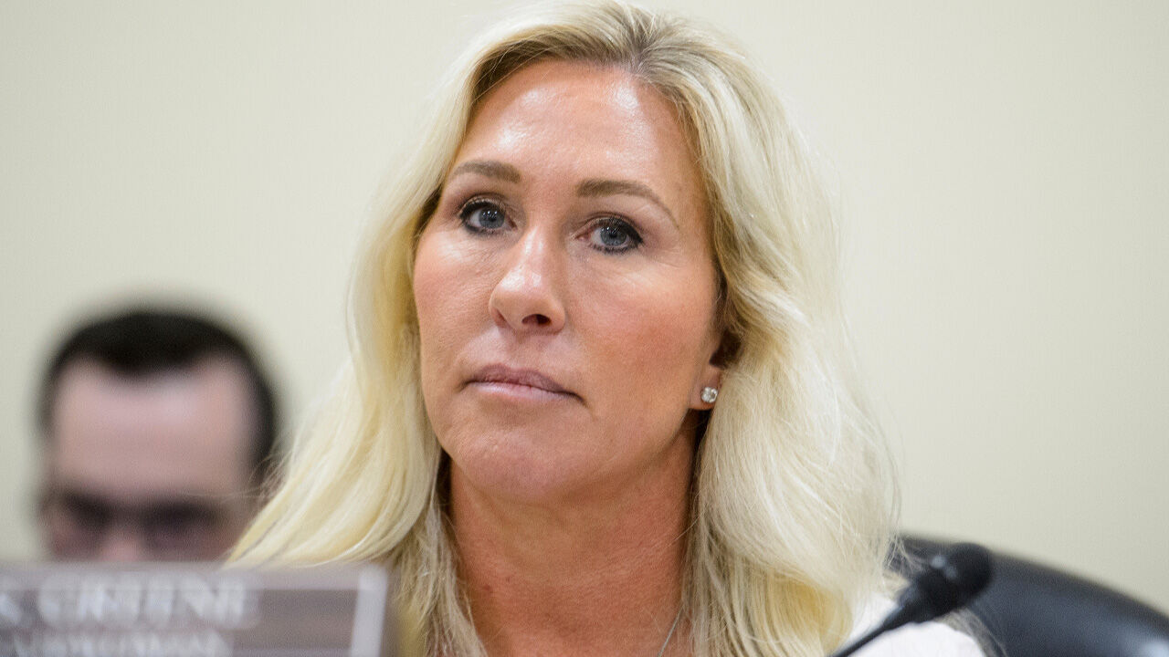 트럼프, '마가 간판투사'에 지지 철회…'엡스타인 파일' 역린이었나