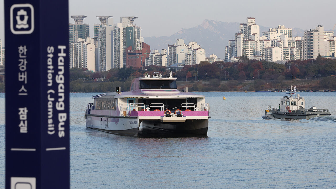 김민석 총리 "한강버스 안전성 심각한 우려…사고 원인 철저 조사"