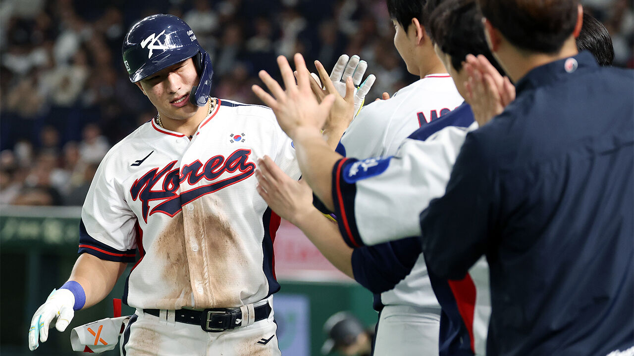 도쿄돔 접수한 KT 안현민, 홈런에 볼넷 3개 "출루에 신경썼다"