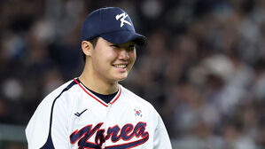 '도쿄돔 데뷔전' 무실점 정우주 "오늘 경기로 더 자신감 쌓아"