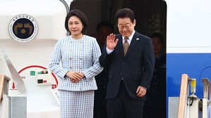 이 대통령, UAE로 출국…G20 계기 7박 10일 4개국 순방 돌입
