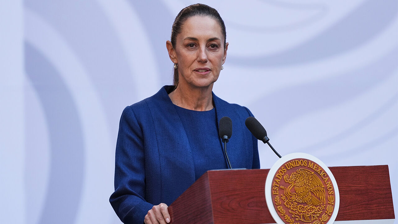 멕시코 대통령 "Z세대 시위에 폭력단체 개입해 정부 도발"