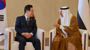 한-UAE 정상회담&hellip;방산&middot;AI MOU 체결