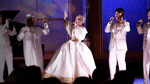 세계 최고층 태극기 '점등'…김혜경 여사 눈물 흘린 순간