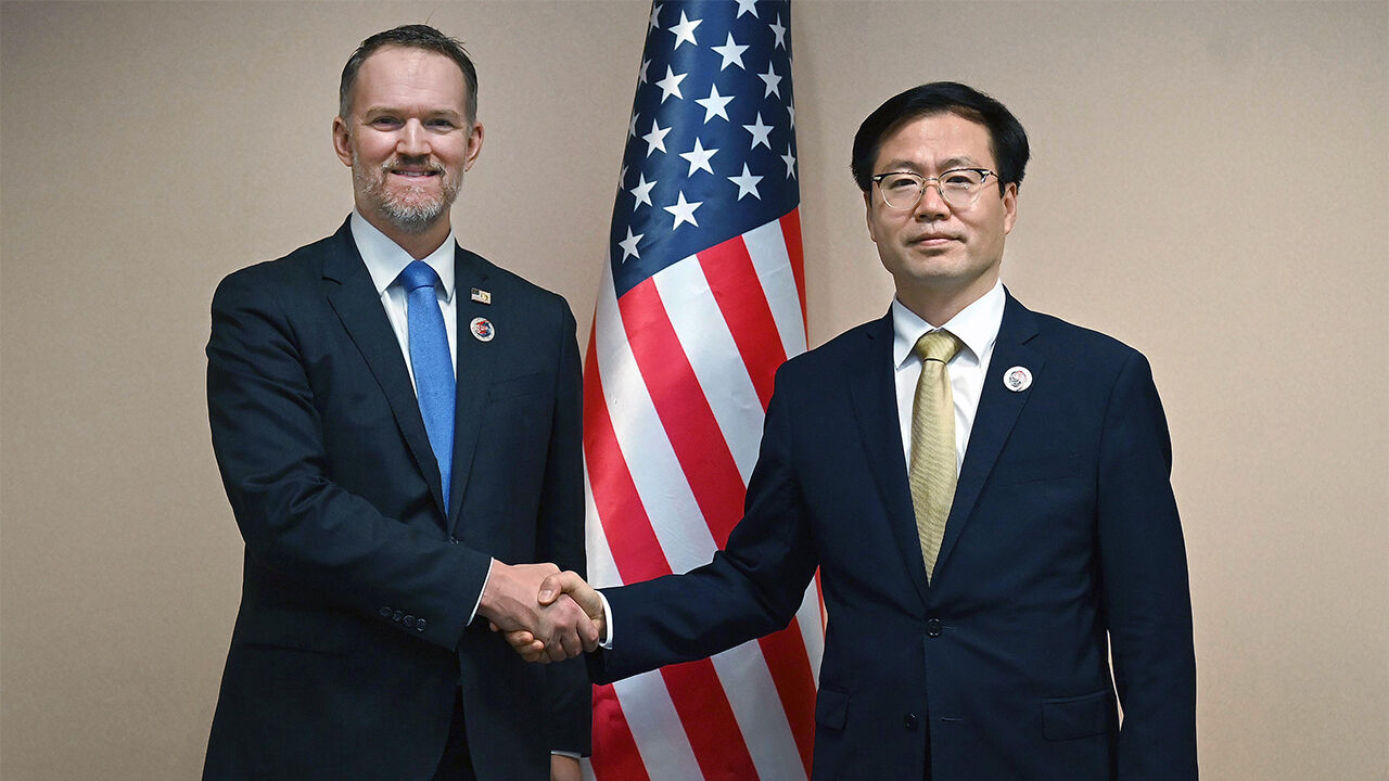 "미, 한국에 '디지털 규제 추진하면 무역법 301조 조사한다' 경고"