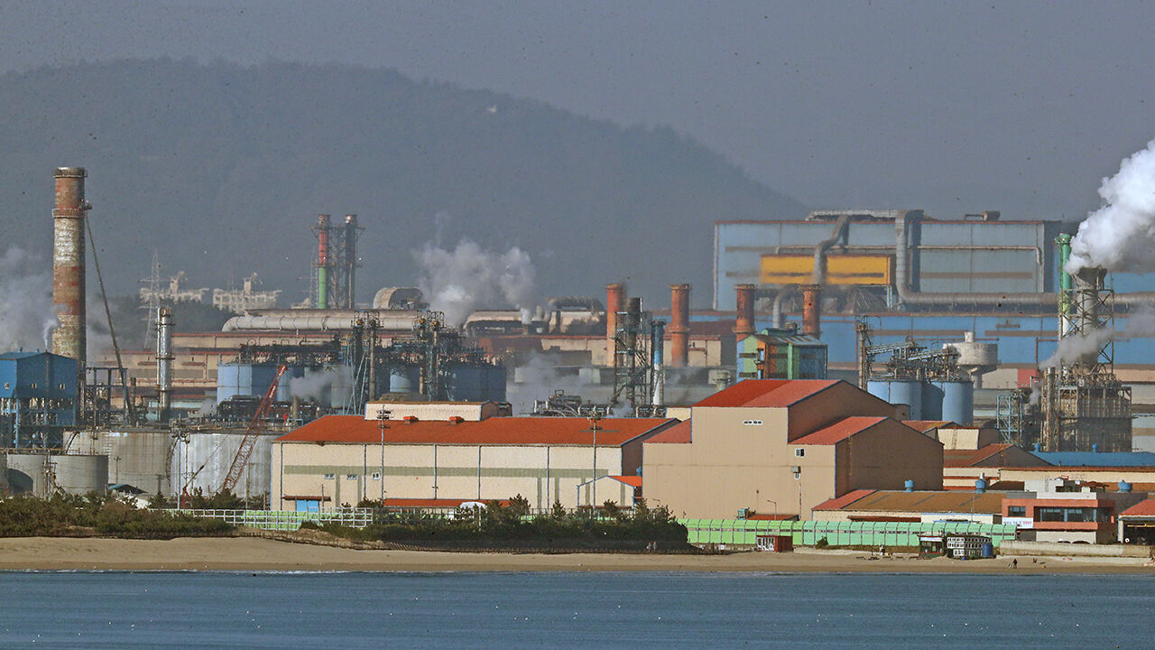 포스코서 가스흡입 안전사고…"3명 심정지·3명 경상"