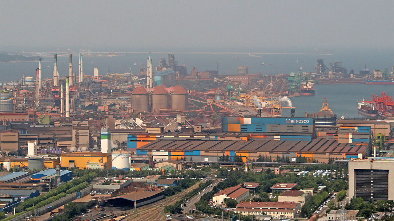 포스코서 가스흡입 안전사고…"3명 심정지·3명 경상"