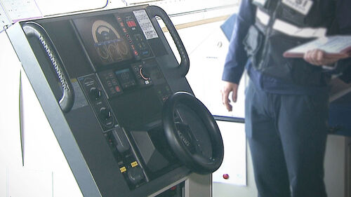 [단독] "어디 갔지?" 여객선 사고 순간 조타실 뜻밖 장면