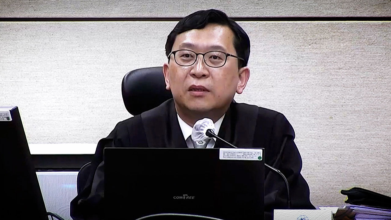 이진관 재판장 "김용현 변호인 2명 감치 명령 재집행할 것"