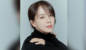 송지효 "좌시 않겠다" 강경 대응 예고…부친 관련 협박