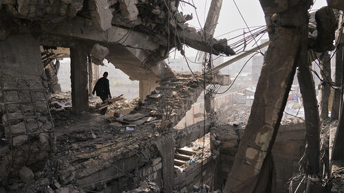 이스라엘의 계속된 가자 공습에 휴전 이후 300명 넘게 사망