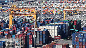 "관세전쟁에 중국 제조업 지배력 더 커질 수도…한국 어려워질 것"