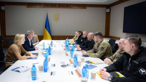 우크라 "레드라인 벗어난 어떤 결정도 불가"…미국과 실무 협상