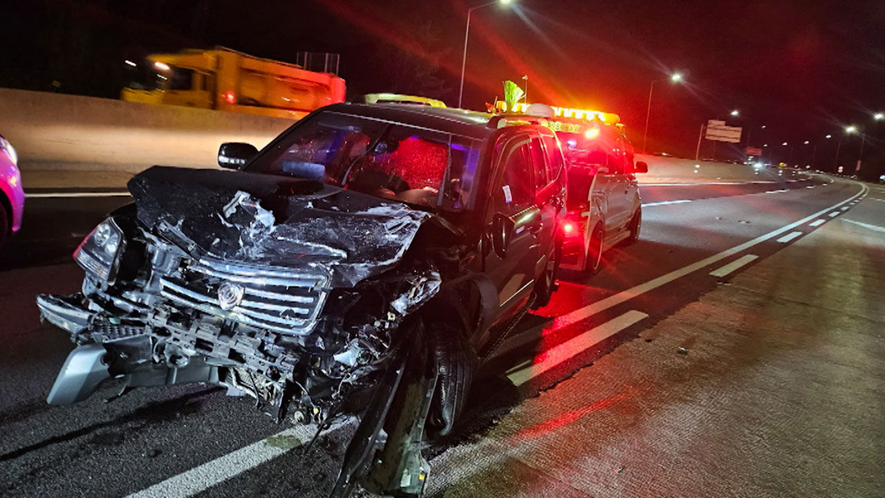 문경 중부내륙고속도로서 차량 4대 충돌 (사진=송영훈 씨 제공)