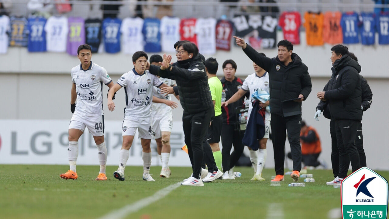 프로축구 김천, 서울 격파…최종전에서 '준우승 경쟁'