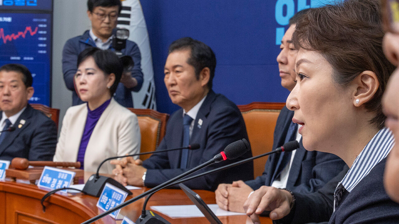 민주, '1인 1표제' 최종결정 일주일 연기…"제도 보완 논의"