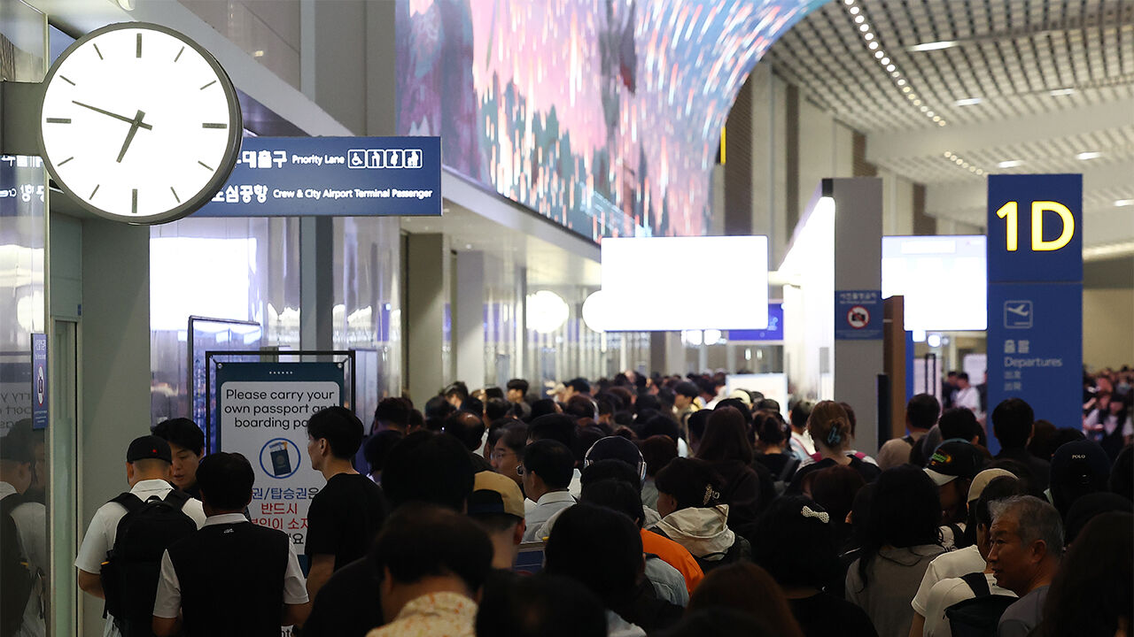 인천공항서 승무원과 실랑이한 승객 "박스에 폭발물" 거짓말