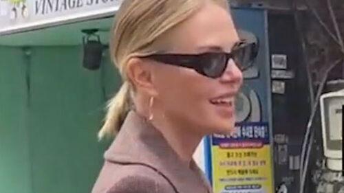 샤를리즈 테론이 왜 홍대에?…요즘 전 세계 핫플은 한국