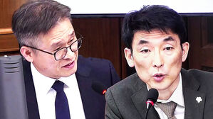 재판·유튜브 통해 모독과 소동…왜 이러나?