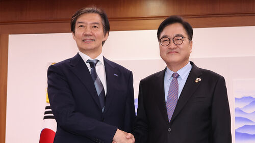 조국, 우 의장 만나 개헌·정치개혁 촉구…우원식 "적극 다뤄달라"