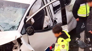 '우도 승합차 돌진' 60대 체포…"급발진" 주장