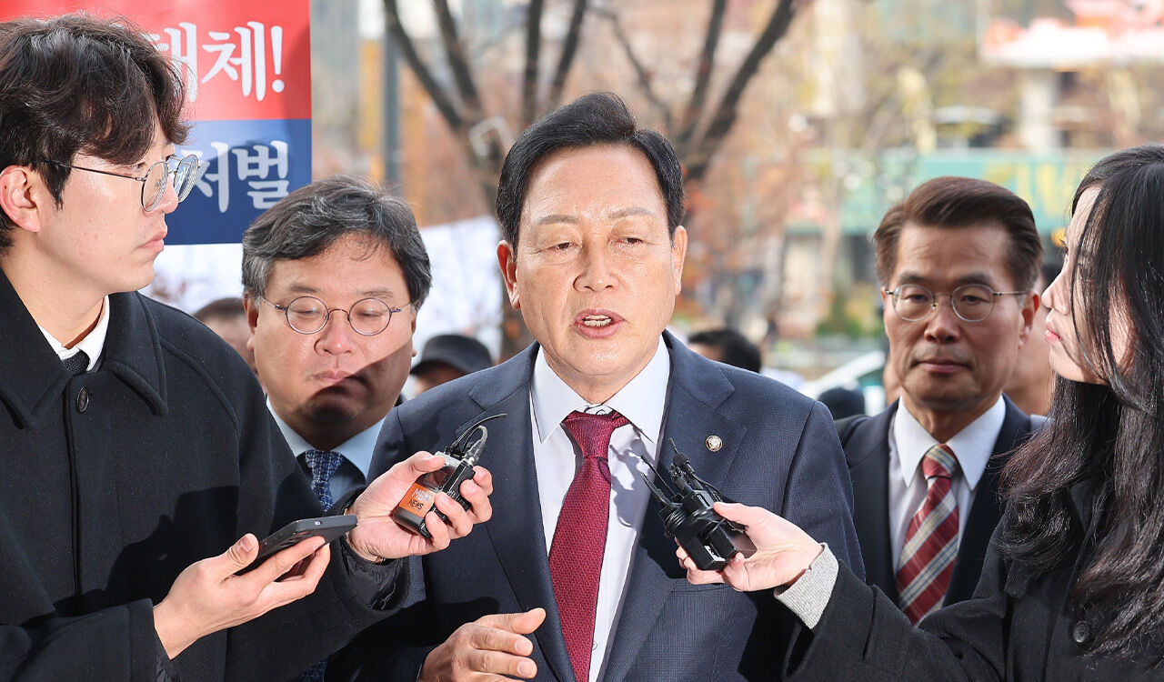 '김건희 일가 개발특혜' 김선교 의원, 특검 출석…"강압수사"