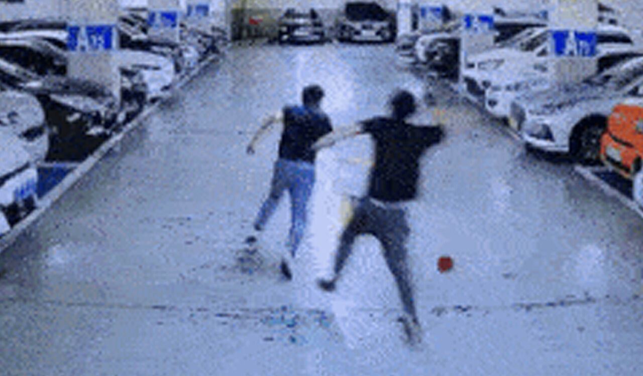 아파트 주차장서 중소기업 대표 납치살해 시도…30대 구속기소