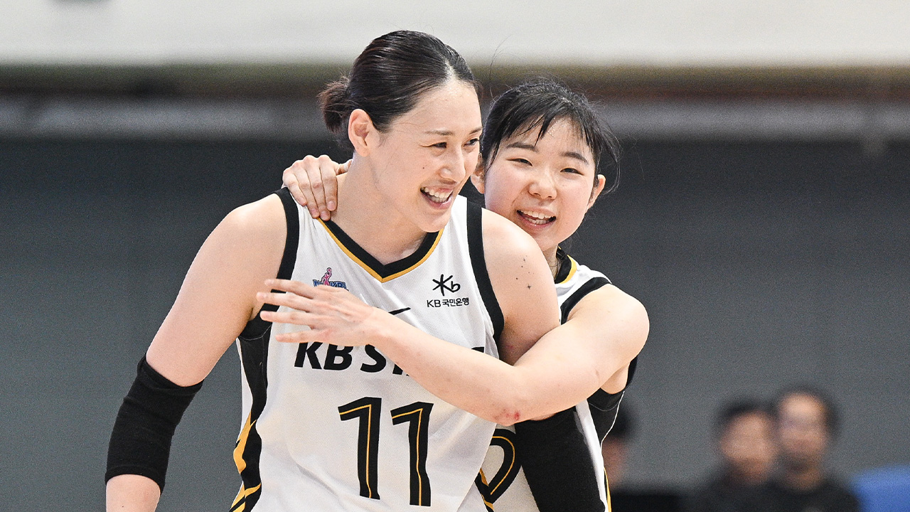 '강이슬 버저비터' KB, 박지수 없이 개막 3연승